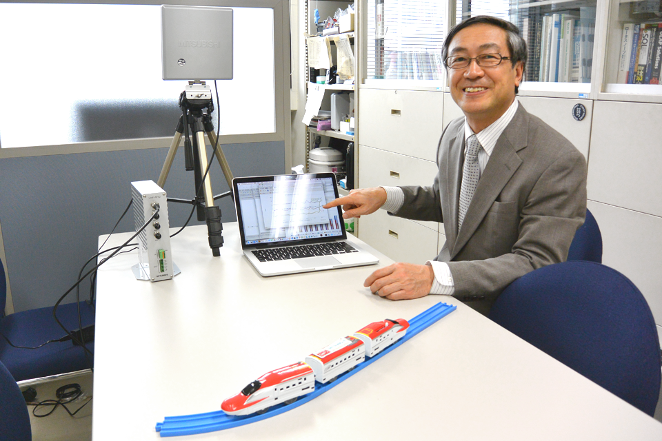 高度なデータサイエンスの研究で知られる沼尾雅之教授